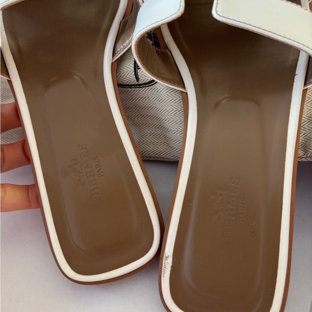 Authentic Hermès White and Brown Sandals - Picture 7 of 13
